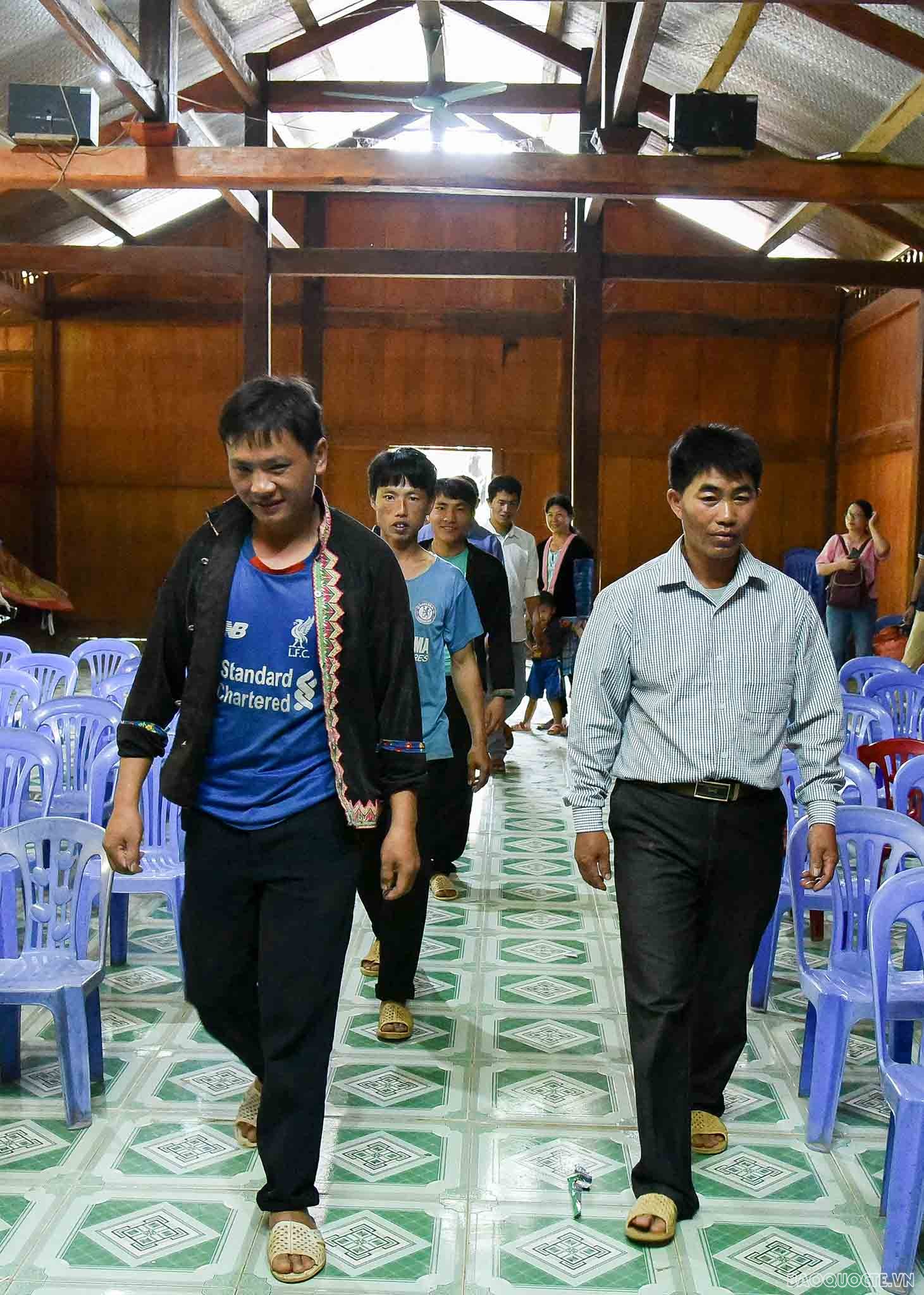 Lai Châu: Khúc Thánh ca vang vọng giữa lưng chừng núi ở bản Giàng Ly Cha