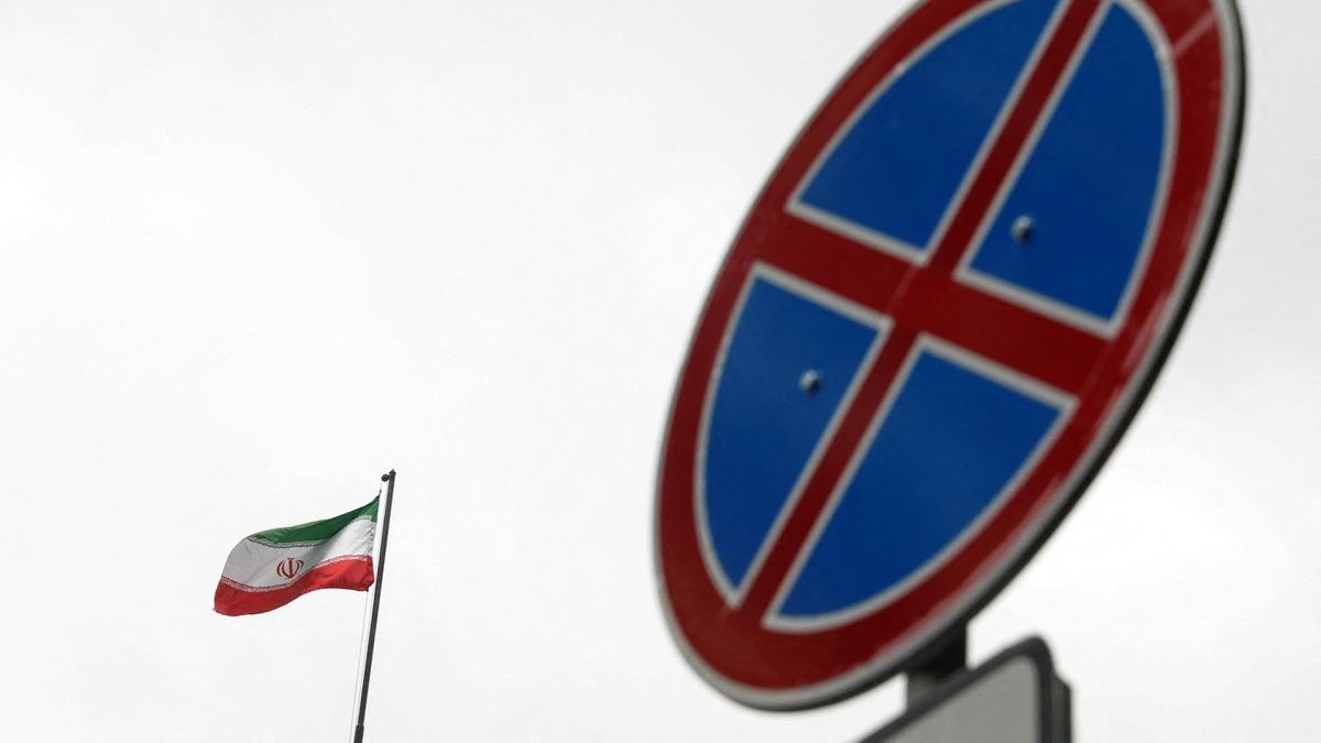 Iran lấy làm tiếc vì Ukraine hạ cấp quan hệ song phương, kêu gọi Kiev kiềm chế