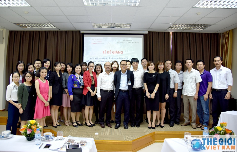 Bế giảng khóa đào tạo kỹ năng biên - phiên dịch nâng cao cho cán bộ ngoại vụ