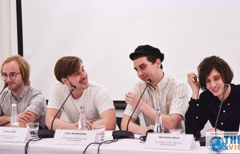 Ban nhạc Đức nổi tiếng Isolation Berlin biểu diễn tại Việt Nam