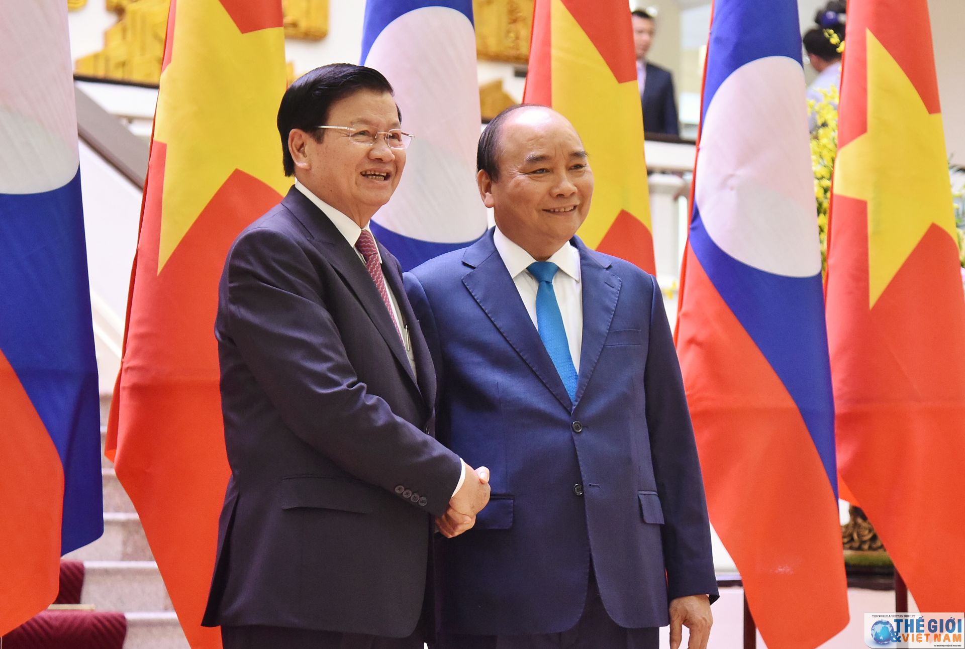 le don chinh thuc thu tuong lao thongloun sisoulith tai phu chu tich