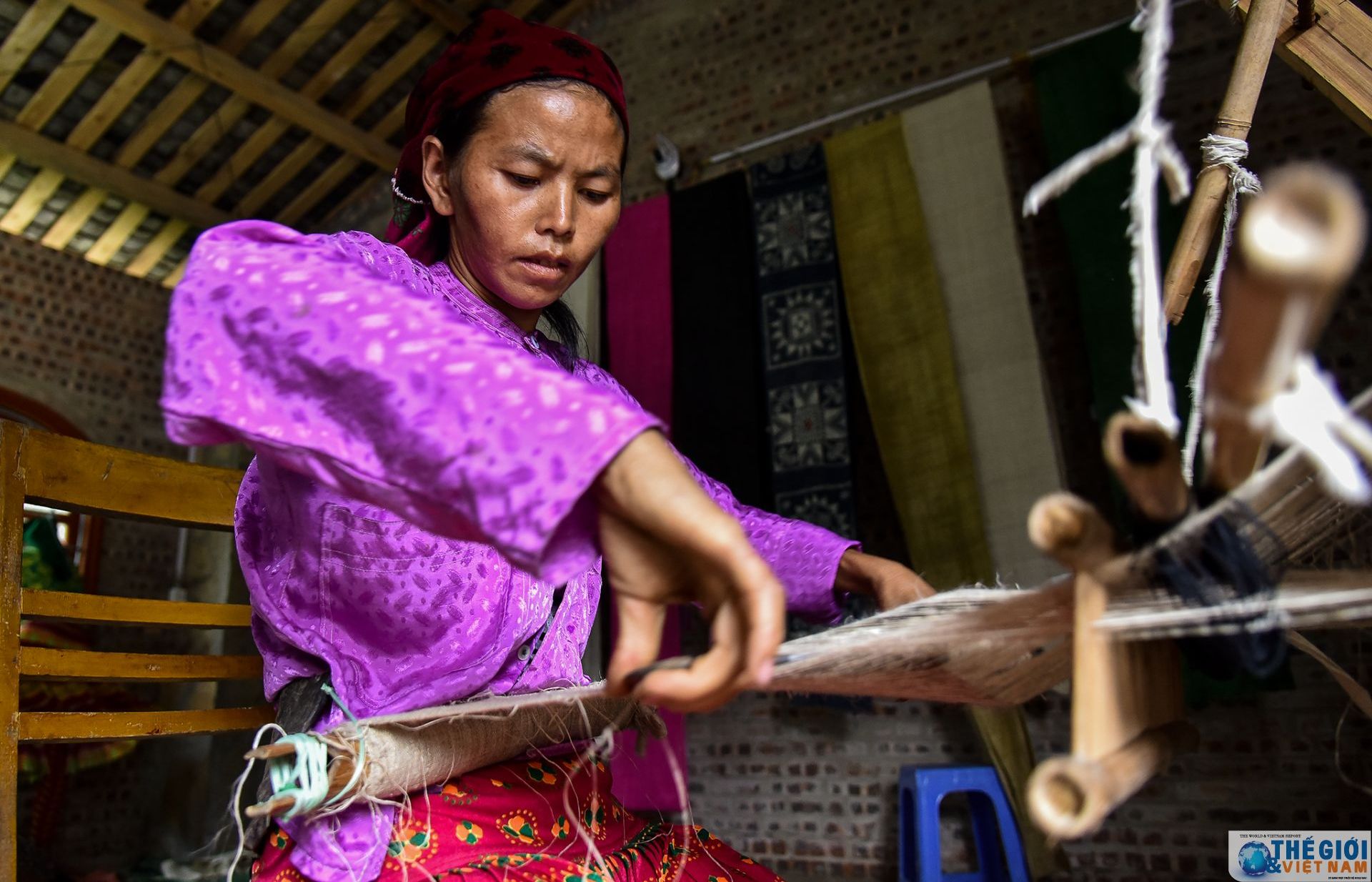 Lên Sà Phìn A xem người Mông đổi đời từ tấm lanh trắng