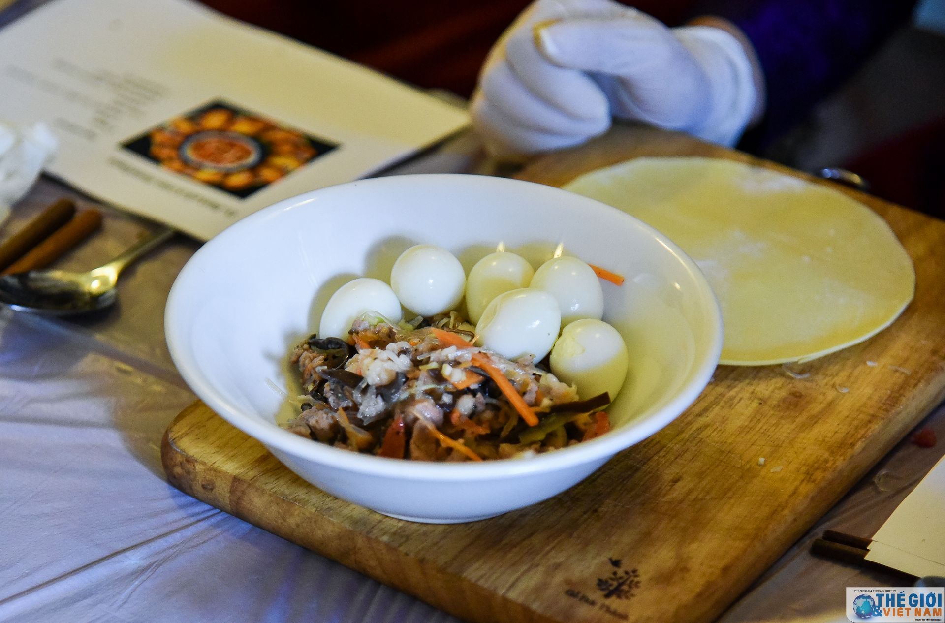 Nhóm Phụ nữ Cộng đồng ASEAN trải nghiệm làm bánh gối, bánh trung thu nhom phu nu cong dong asean trai nghiem lam banh goi banh trung thu