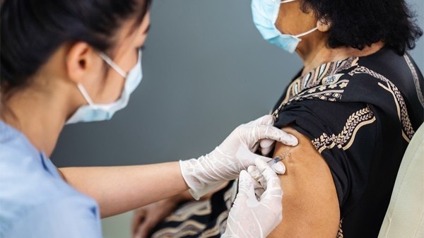 Cách phân biệt giữa triệu chứng Covid-19 và phản ứng sau tiêm vaccine