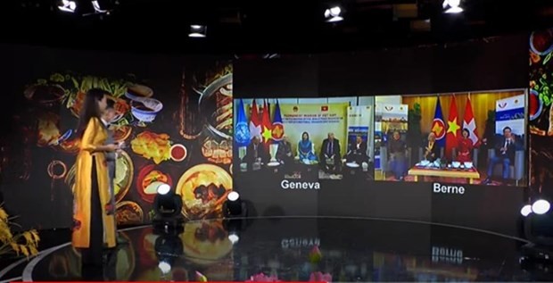 Ngày Việt Nam ở nước ngoài - 'Cây cầu' tăng cường giao lưu văn hóa