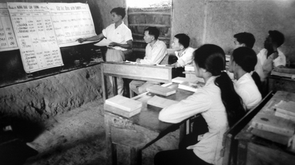 Hình ảnh gợi nhớ về Hà Nội sau ngày giải phóng Thủ đô 1954