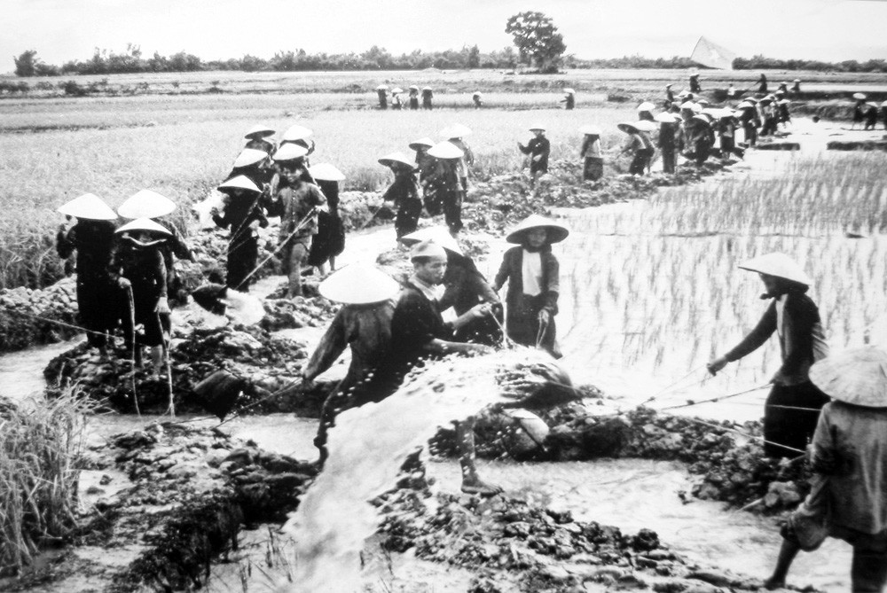 Hình ảnh gợi nhớ về Hà Nội sau ngày giải phóng Thủ đô 1954