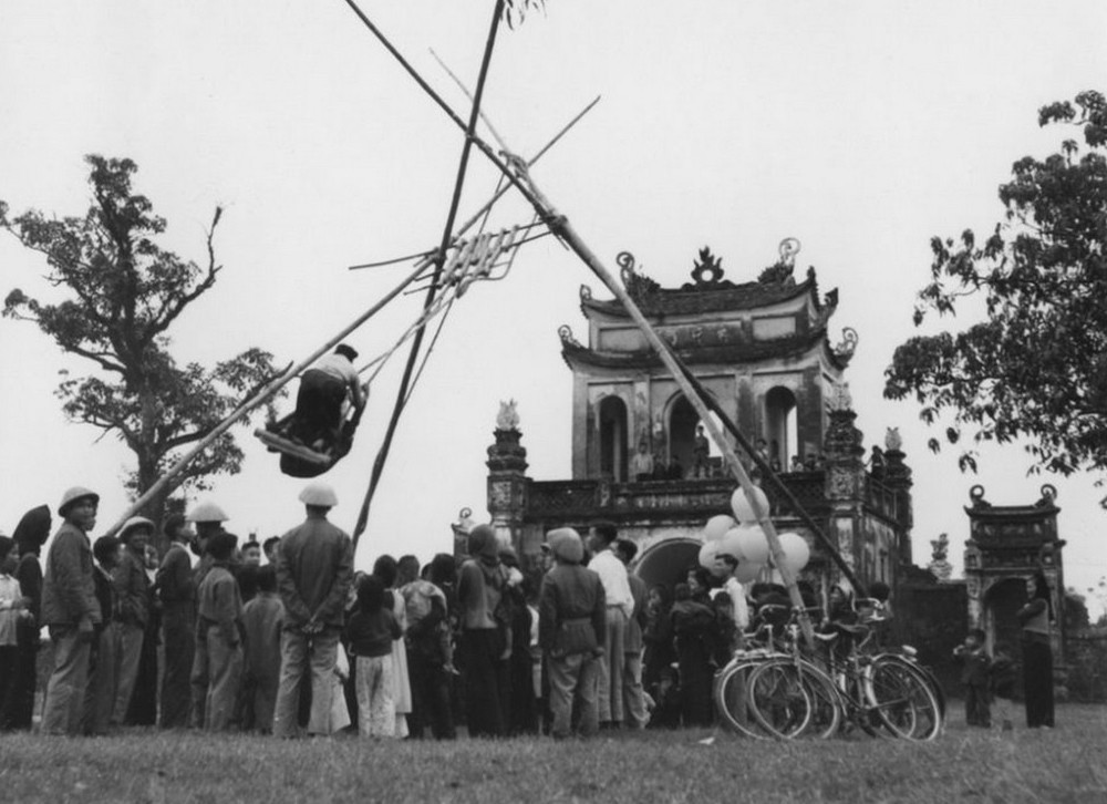 Hình ảnh gợi nhớ về Hà Nội sau ngày giải phóng Thủ đô 1954