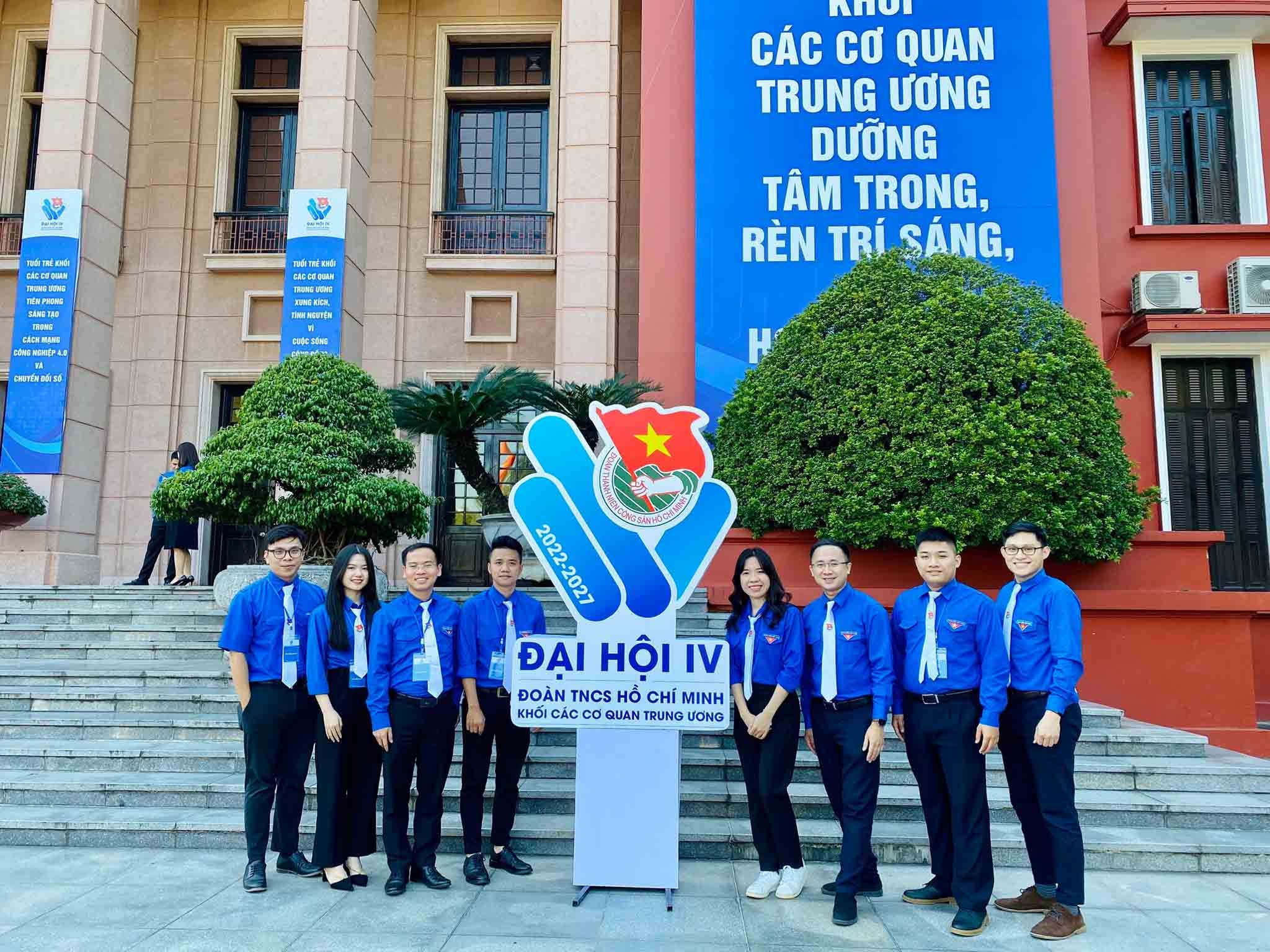 Khơi dậy sứ mệnh, tầm nhìn và khát vọng cống hiến của thanh niên Khơi dậy sứ mệnh, tầm nhìn và khát vọng cống hiến của thanh niên