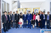 Lãnh đạo Bộ Ngoại giao chúc mừng 65 năm quốc khánh Campuchia