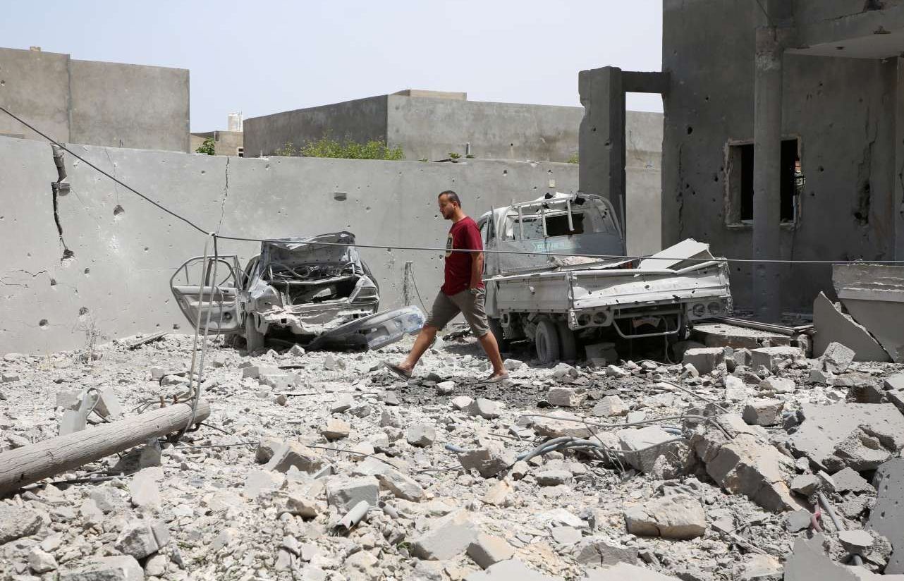 Libya: Quân đội miền Đông không kích lực lượng Chính phủ xung quanh thủ đô Tripoli