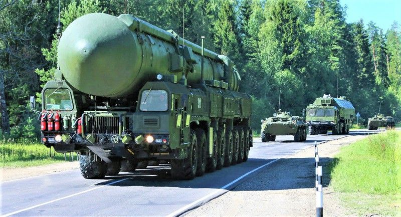 So sức mạnh 2 "kỳ phùng địch thủ" tên lửa đạn đạo liên lục địa của Nga - Mỹ so suc manh 2 ky phung dich thu ten lua dan dao lien luc dia cua nga my