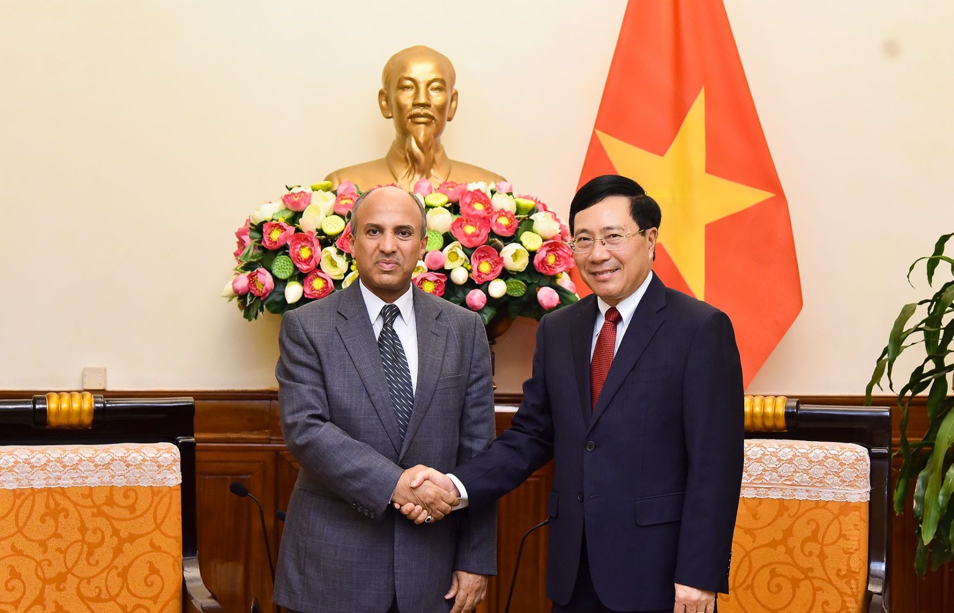 Phó Thủ tướng Phạm Bình Minh tiếp Đại sứ Saudi Arabia Saud Al Suwelim