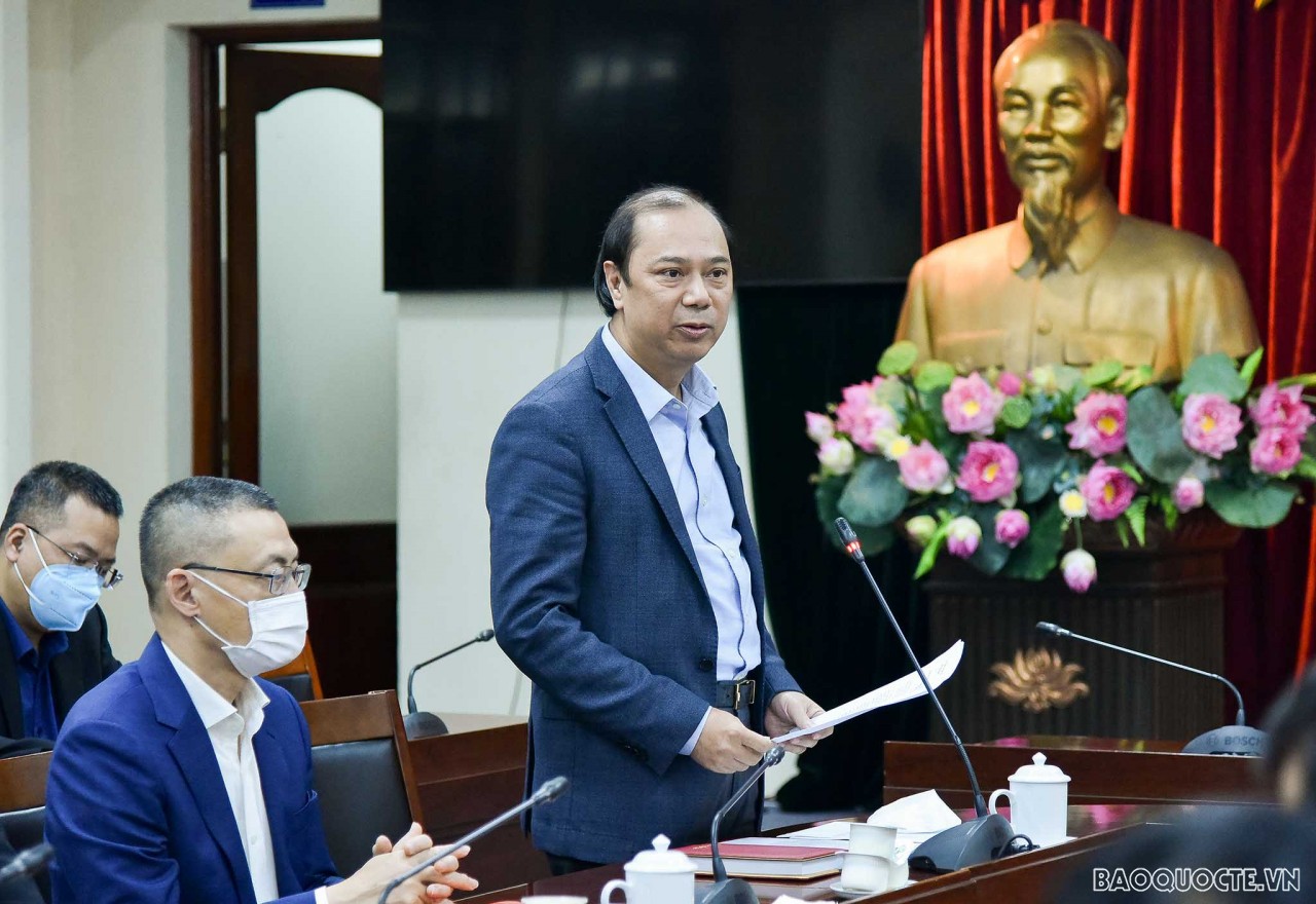 Trưởng Ban Tuyên giáo Trung ương gặp các Đại sứ, Trưởng Cơ quan đại diện Việt Nam chuẩn bị lên đường nhận nhiệm vụ