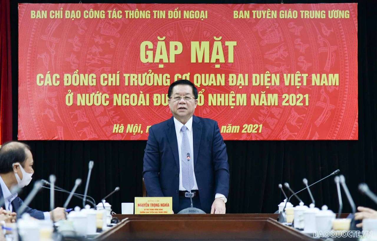 Trưởng Ban Tuyên giáo Trung ương gặp các Đại sứ, Trưởng Cơ quan đại diện Việt Nam chuẩn bị lên đường nhận nhiệm vụ