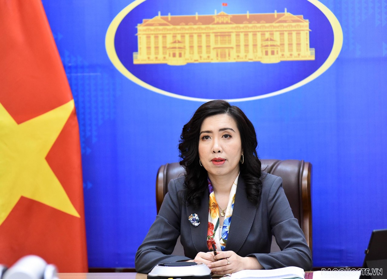 Người phát ngôn Bộ Ngoại giao Lê Thị Thu Hằng tại họp báo Thường kỳ Bộ Ngoại giao, ngày 18/11/2021. (Ảnh: Nguyễn Hồng)
