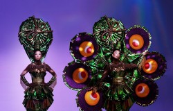 Trang phục dân tộc của Kim Duyên tại Miss Universe có gì đặc biệt?