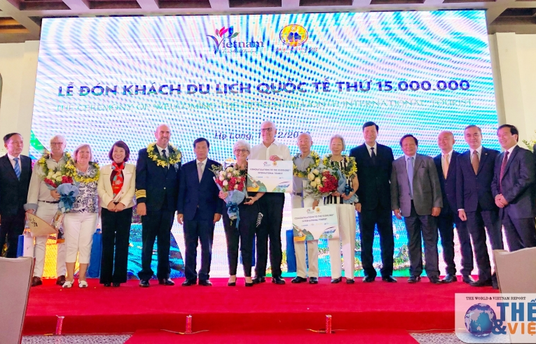 Vị khách quốc tế thứ 15 triệu và cơ hội phát triển du lịch tàu biển
