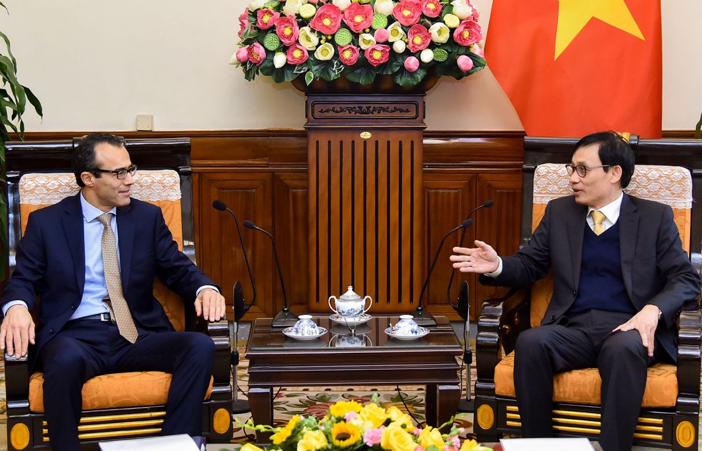 Thứ trưởng Ngoại giao Lê Hoài Trung tiếp Trợ lý Tổng Thư ký Liên hợp quốc