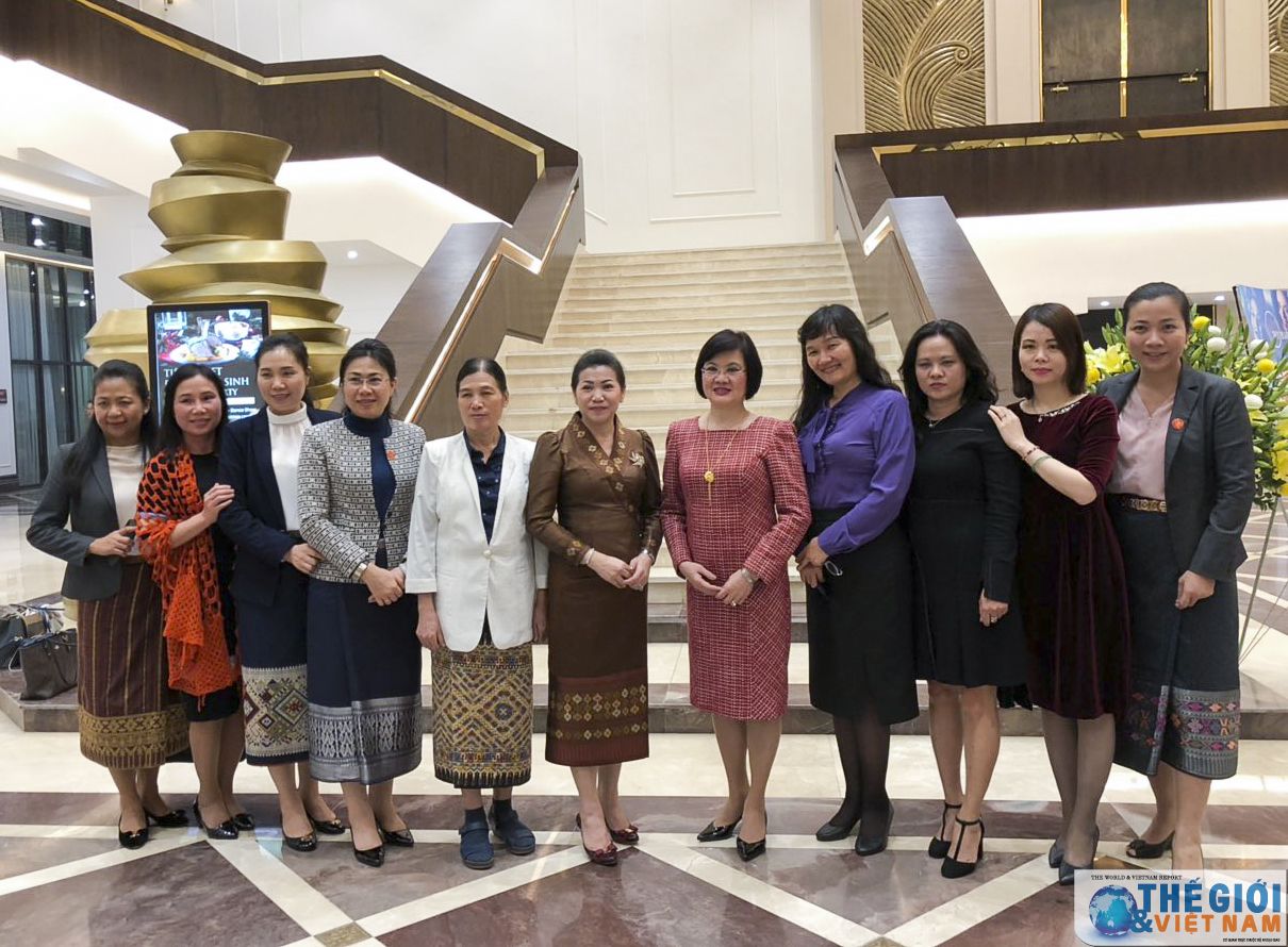 Việt Nam – Lào: Thúc đẩy hoạt động cán bộ nữ ngoại giao trong cộng đồng ASEAN viet nam lao thuc day hoat dong can bo nu ngoai giao trong cong dong asean