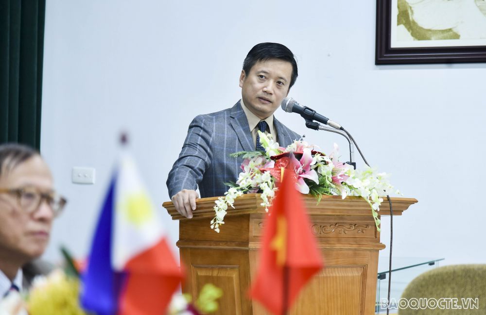 Việt Nam - Philippines thúc ddddd