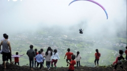 Đến Lai Châu bay dù lượn và khinh khí cầu dịp cuối năm 2020