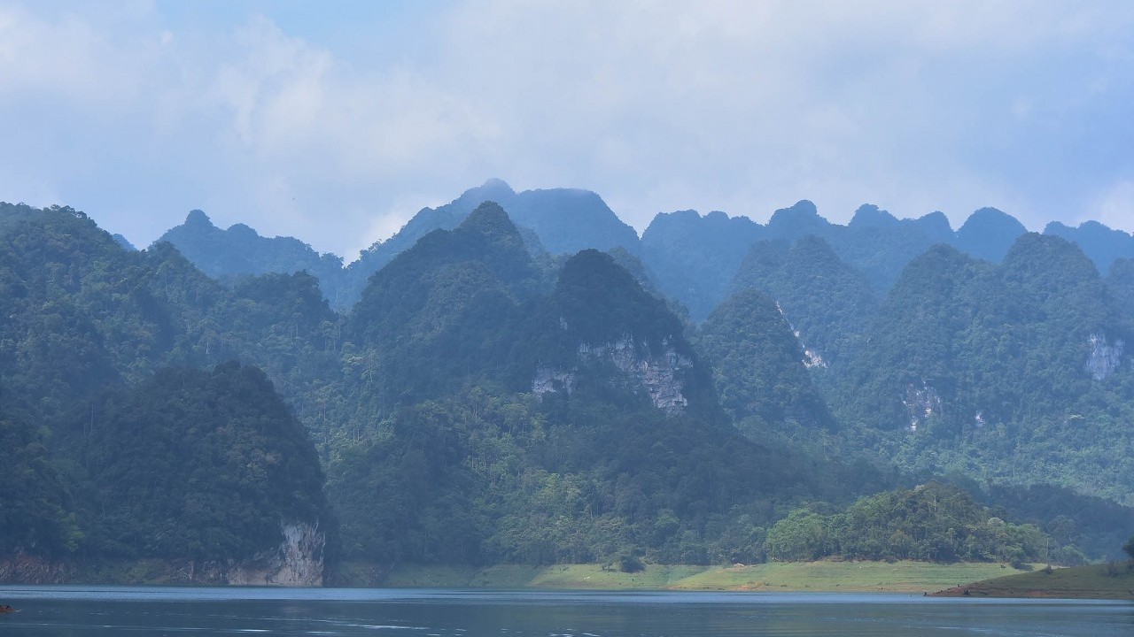 Về Tuyên Quang, ngắm 'Vịnh Hạ Long trên cạn'