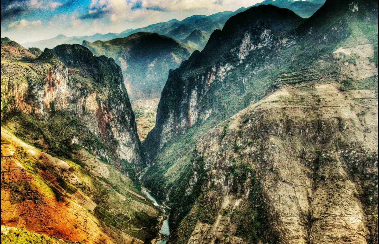 Đi thuyền trên sông Nho Quế