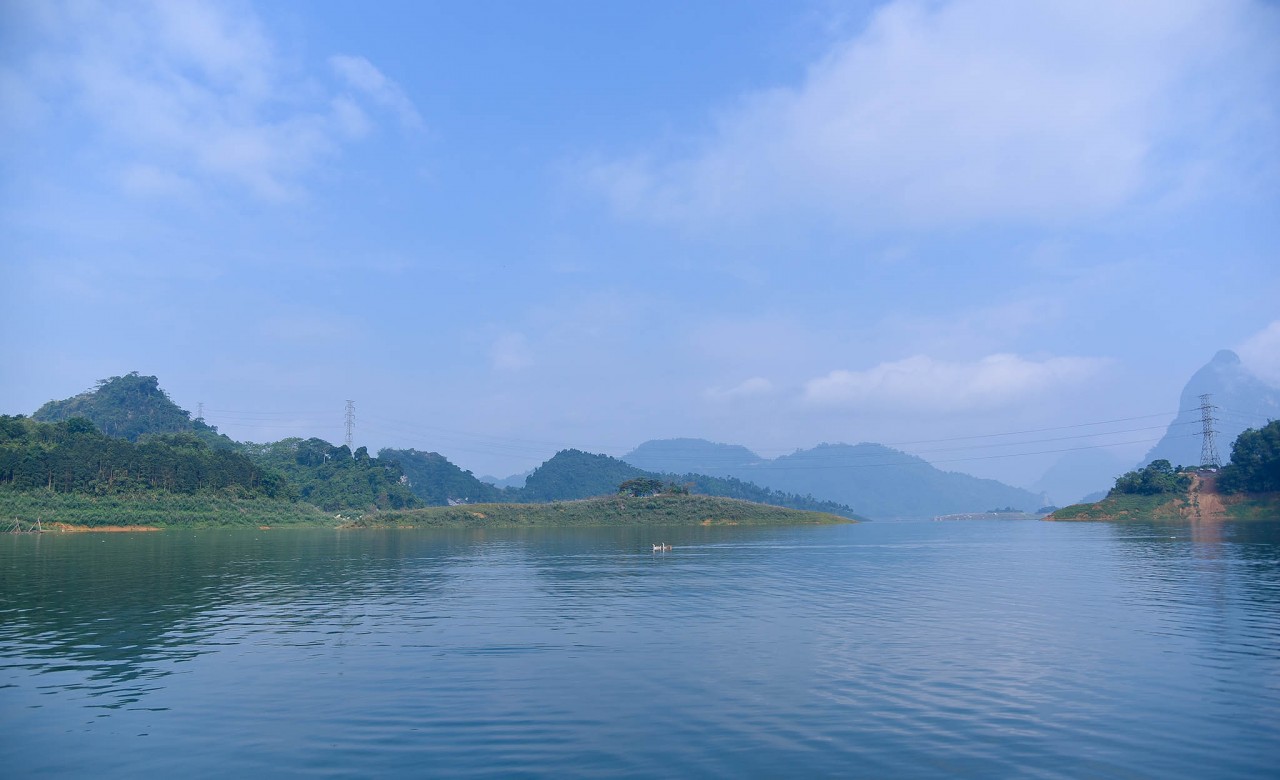 Về miền cao nguyên đá Đông Văn