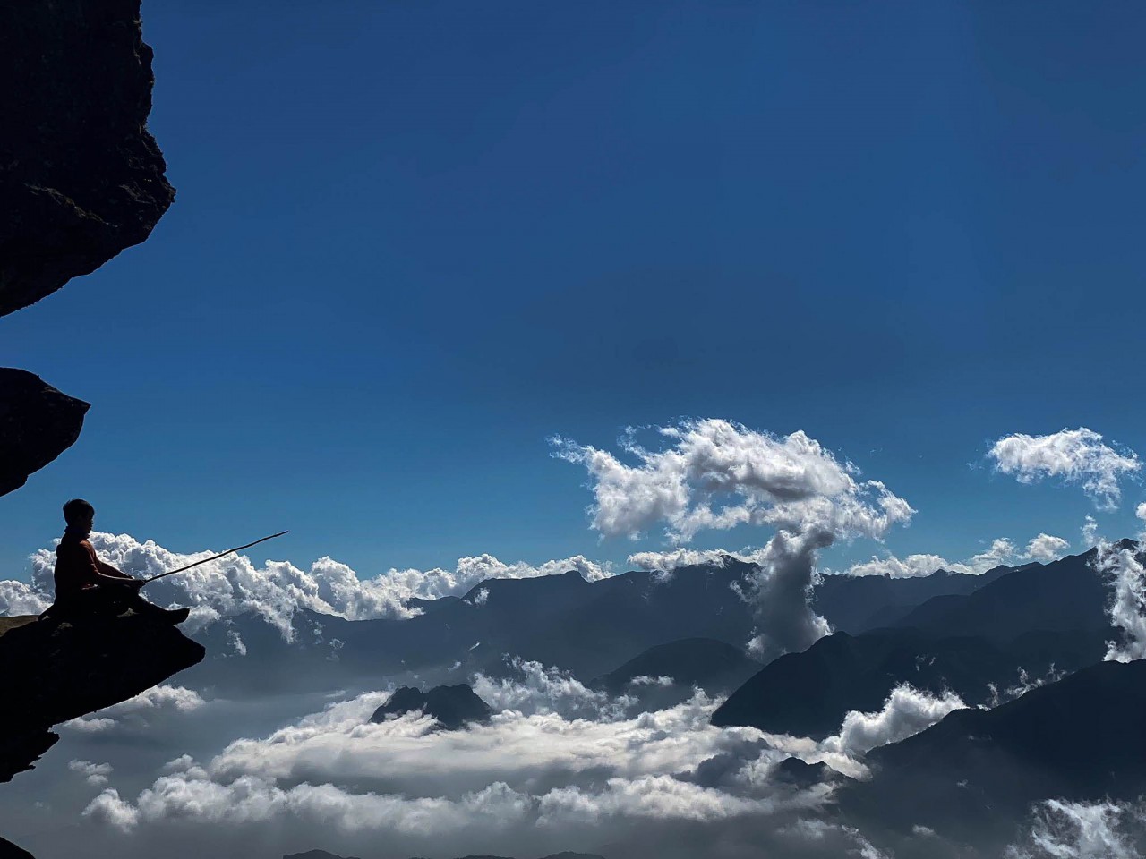 Lên đỉnh Lảo Thẩn tắm mây Lên đỉnh Lảo Thẩn tắm mây