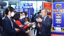 Chuyện người 'cầm lái những chuyến xe' đưa thương hiệu Việt Nam tới năm châu