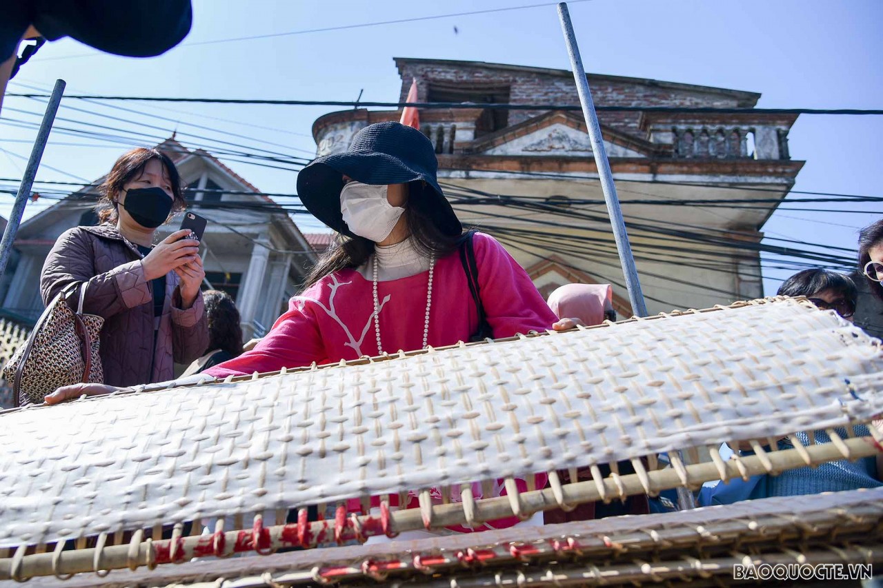 Nhóm AWCH thăm và tìm hiểu về sản vật địa phương tại tỉnh Bắc Giang