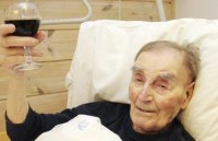 bi quyet song tho nhat the gioi cua cu ong nhat ban 112 tuoi