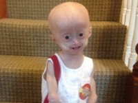 di truyen sieu nang luc be gai hut kim loai nhu nam cham