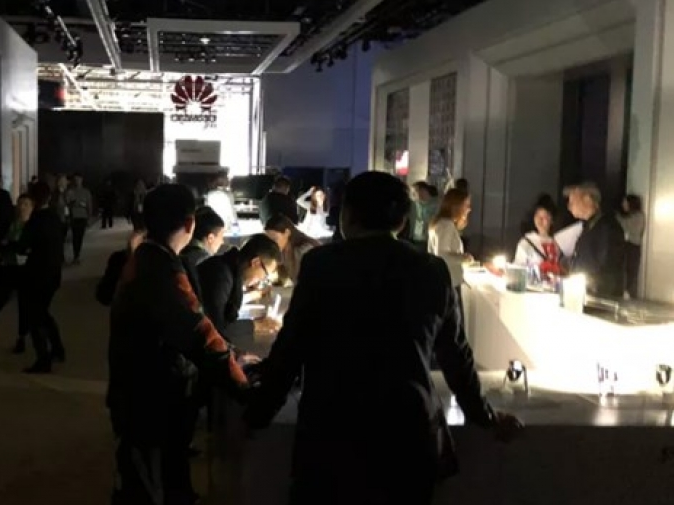 Mất điện tại triển lãm điện tử tiêu dùng lớn nhất thế giới CES 2018