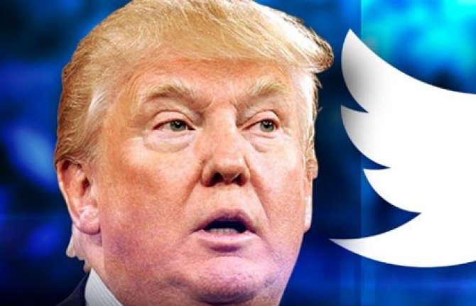 Tổng thống Trump: “Tôi thỉnh thoảng tự đăng Twitter khi đi ngủ”