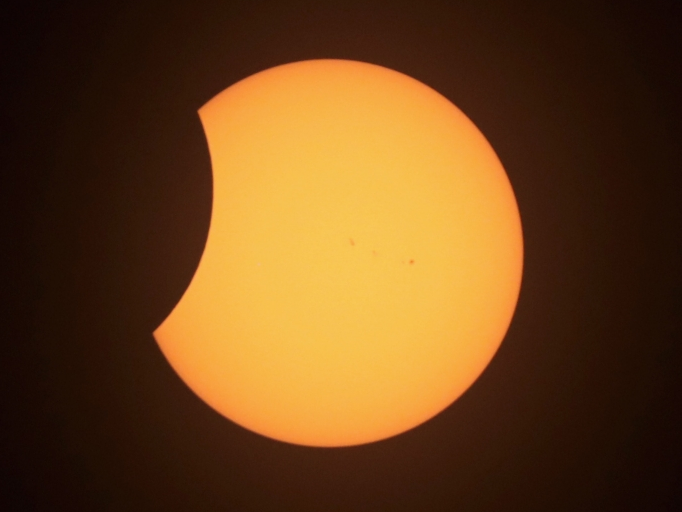 Quan sát nguyệt thực toàn phần, siêu trăng và trăng xanh