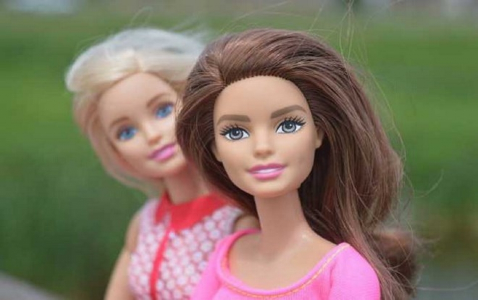 Búp bê Barbie nổi tiếng chào đón sinh nhật lần thứ 60 bup be barbie noi tieng chao don sinh nhat lan thu 60