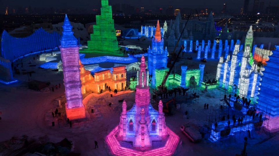 Trung Quốc: Lâu đài như cổ tích tại lễ hội băng lớn nhất thế giới trung quoc lau dai nhu co tich tai le hoi bang lon nhat the gioi