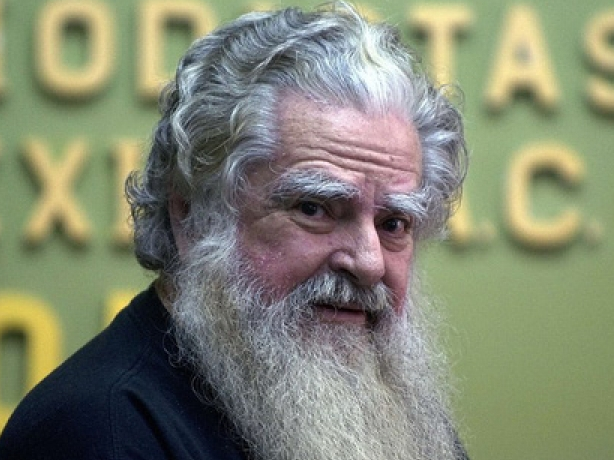 Thầy phù thủy Mexico dự đoán bất ngờ về ông Trump và bức tường biên giới