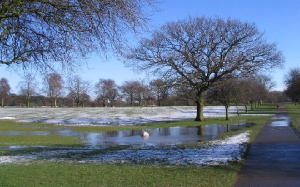 Lở tuyết và ngập lụt tấn công nhiều vùng ở châu Âu lo tuyet va ngap lut tan cong nhieu vung o chau au