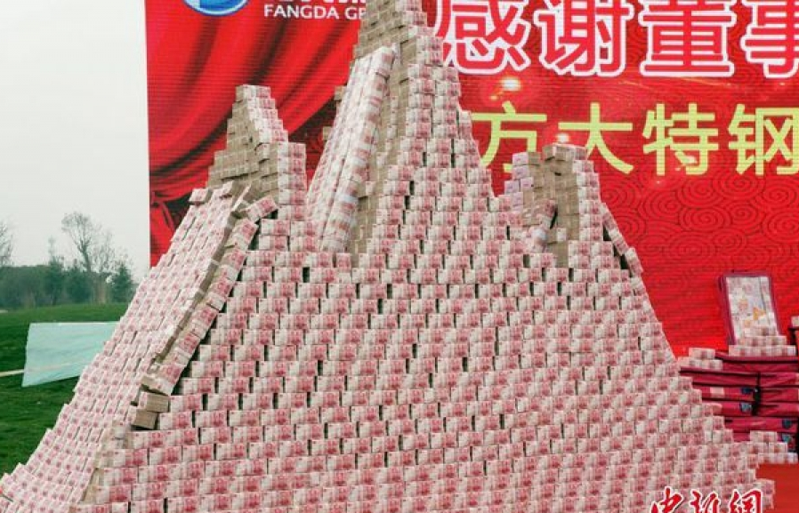 Choáng ngợp “núi tiền” hàng chục triệu USD công ty Trung Quốc thưởng Tết cho nhân viên