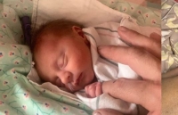 Mỹ: Hy hữu cặp song sinh ra đời cách nhau... 1 thập kỷ