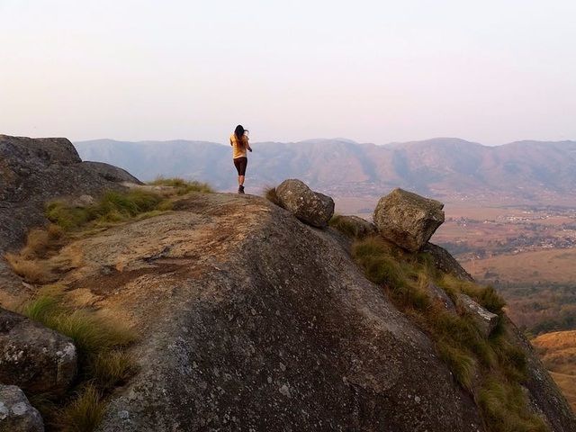 co gai nam a xinh dep di 193 quoc gia ma chang ton gi nhieu nhan