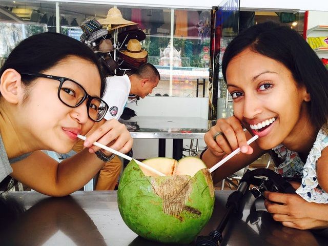 co gai nam a xinh dep di 193 quoc gia ma chang ton gi nhieu nhan