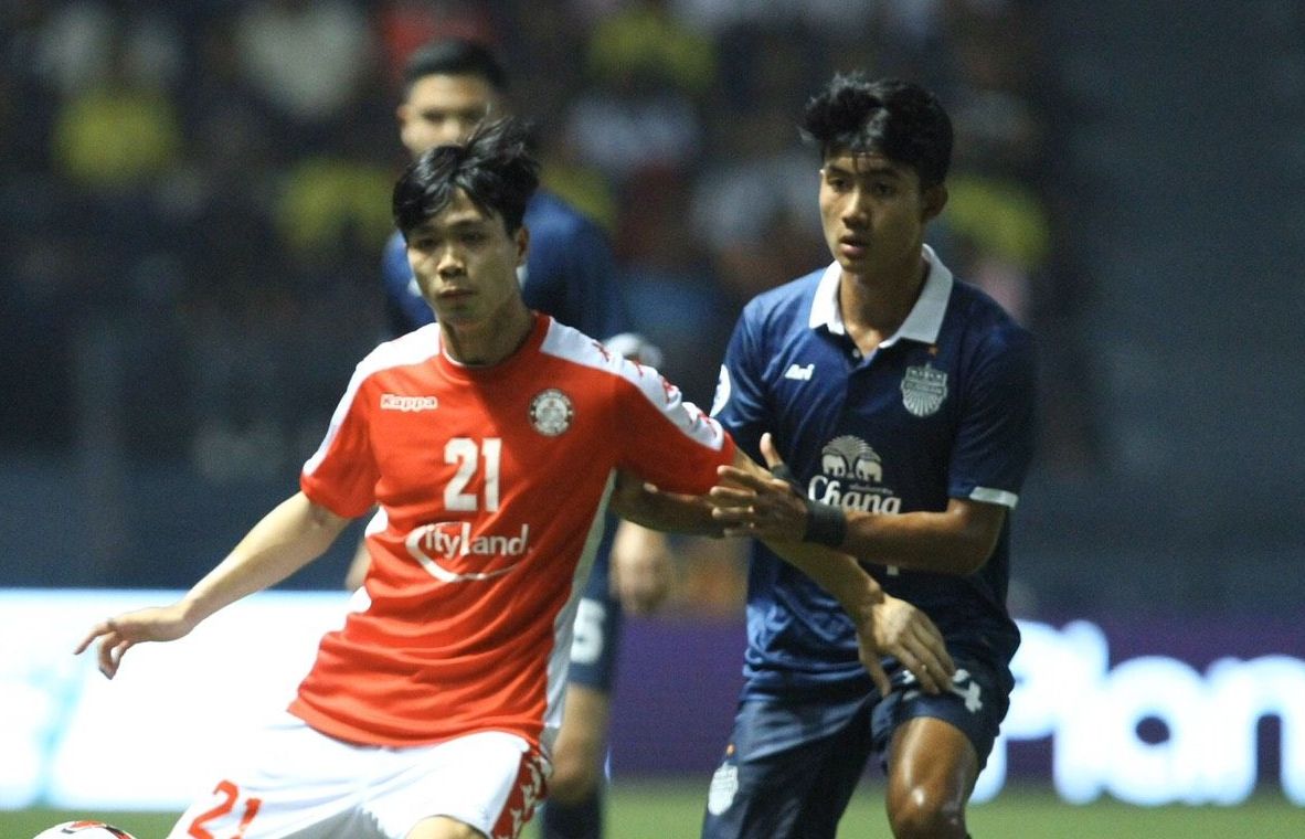 HLV Buriram United hết lời khen ngợi Công Phượng