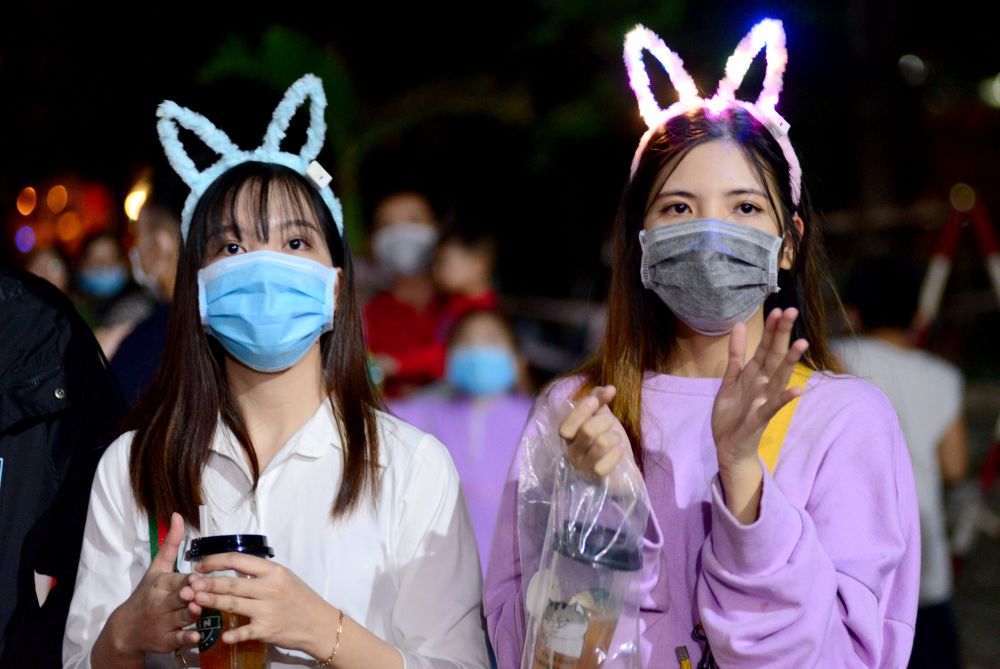 Màn song tầu pháo hoa của hai thành phố