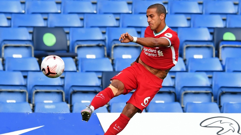 Leicester vượt Man Utd lên vị trí đầu Ngoại hạng Anh; HLV Zidane hẹn gặp Mbappe ở Real Madrid; Thiago giỏi nhưng Liverpool khó bảo vệ ngôi vô địch