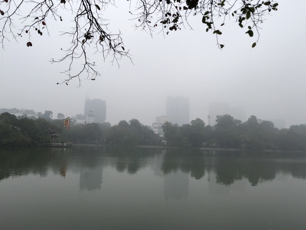 Dự báo thời tiết đêm nay và ngày mai (22-23/1): Bắc Bộ, Bắc Trung Bộ rét về đêm và sáng, mưa nhỏ vài nơi, sương mù; Nam Trung Bộ, Tây Nguyên ngày nắng