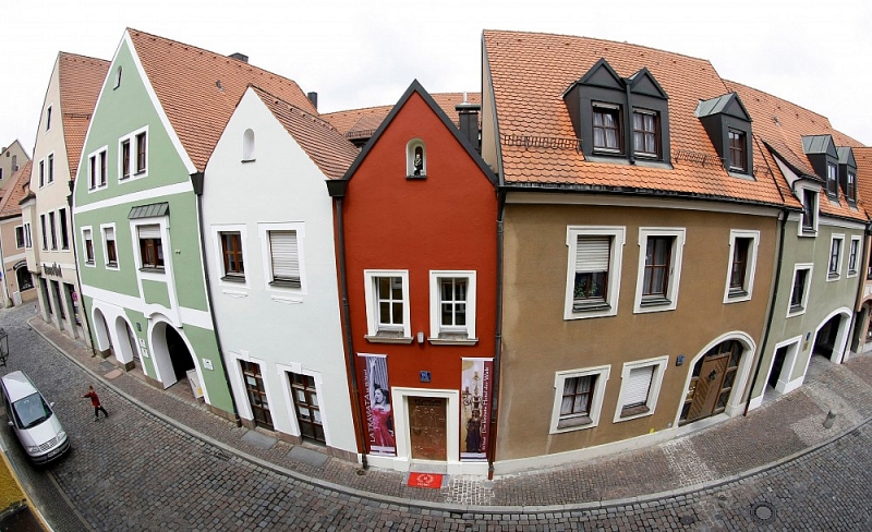 Khách sạn nhỏ nhất thế giới chỉ được tối đa 2 người Khách sạn nhỏ nhất thế giới chỉ được tối đa 2 người